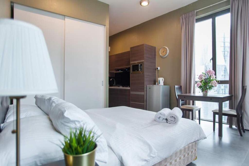 Empihaus 001 Empire Damansara Apartment เปอตาลิงจายา ภายนอก รูปภาพ